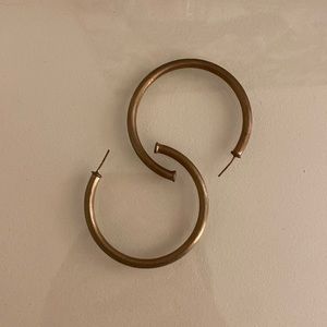 bronze sheila hoops